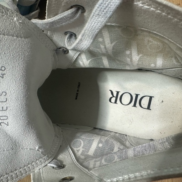 Christian Dior Sneakers - Picture 4 of 5